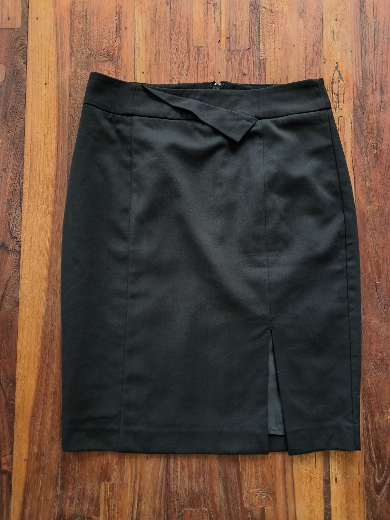 Elegancka spódnica ołówkowa MIDI