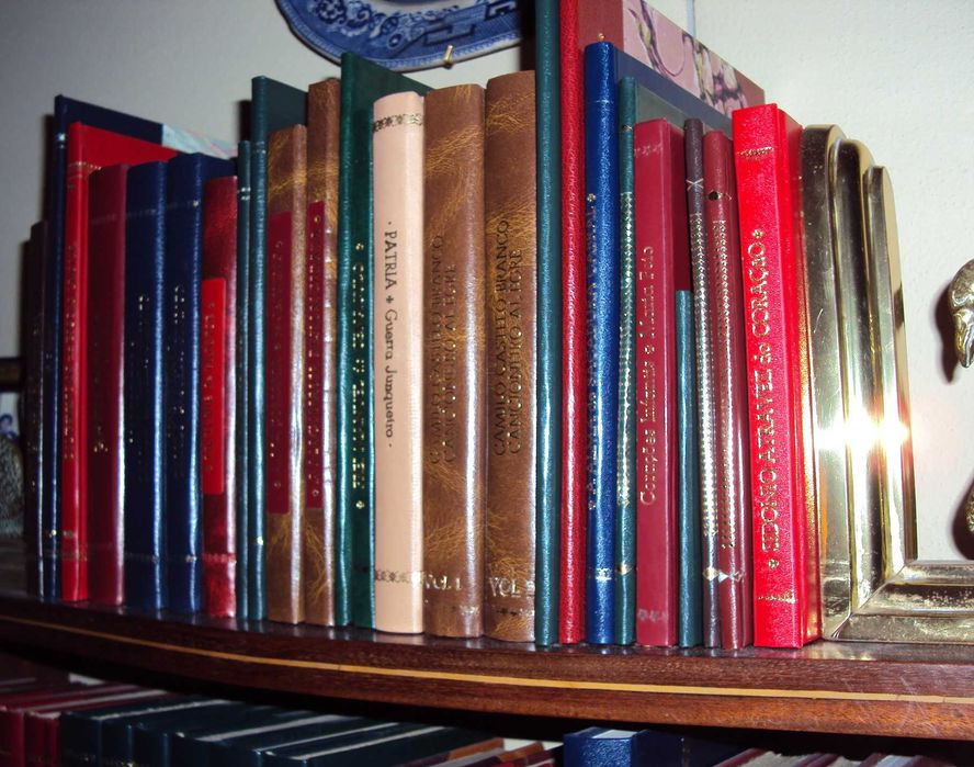 Conjunto para encadernar livros