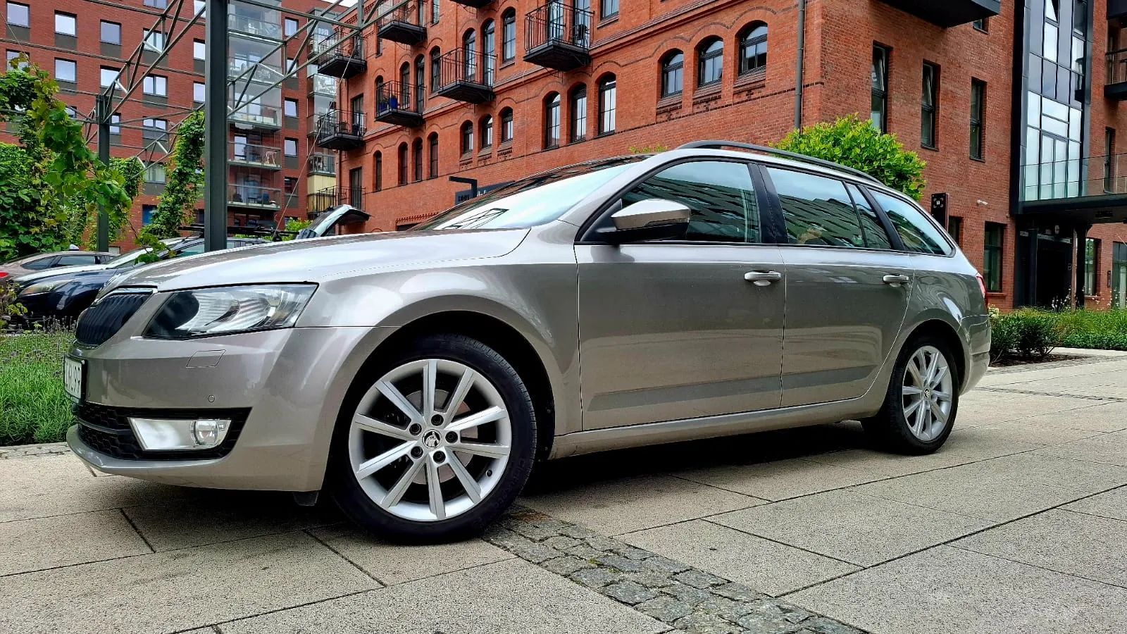 Skoda Octavia Octavia 1.6 TDI DSG Keyless