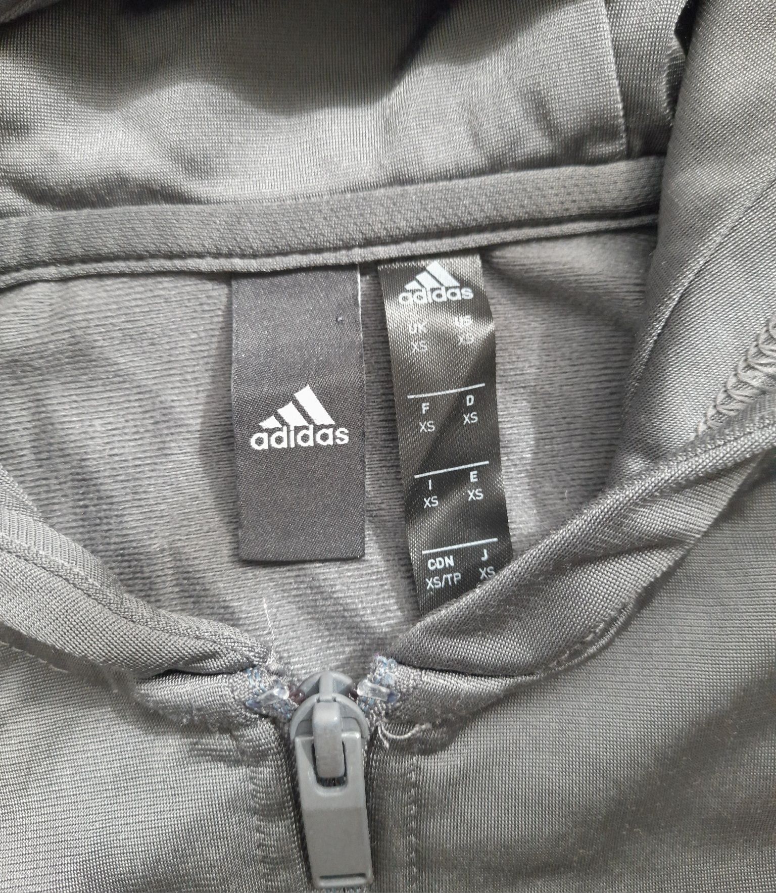 спортивна кофта adidas