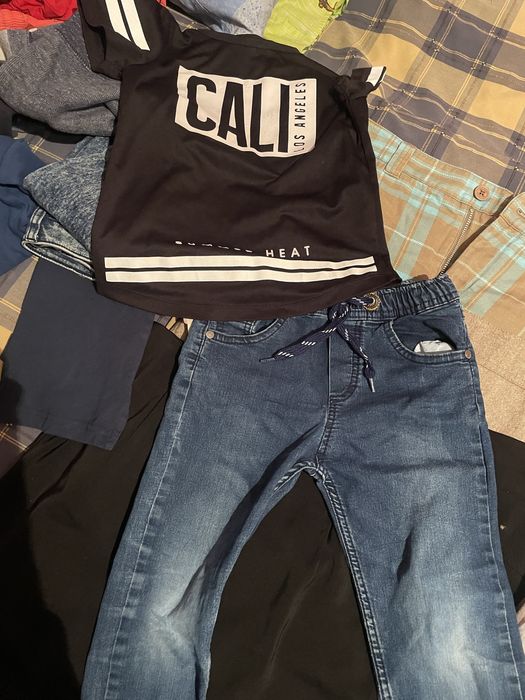 Віддам речі жіночі та дитячі