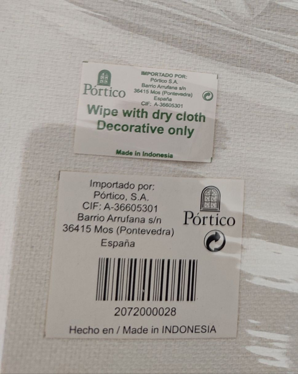 Pintura com moldura