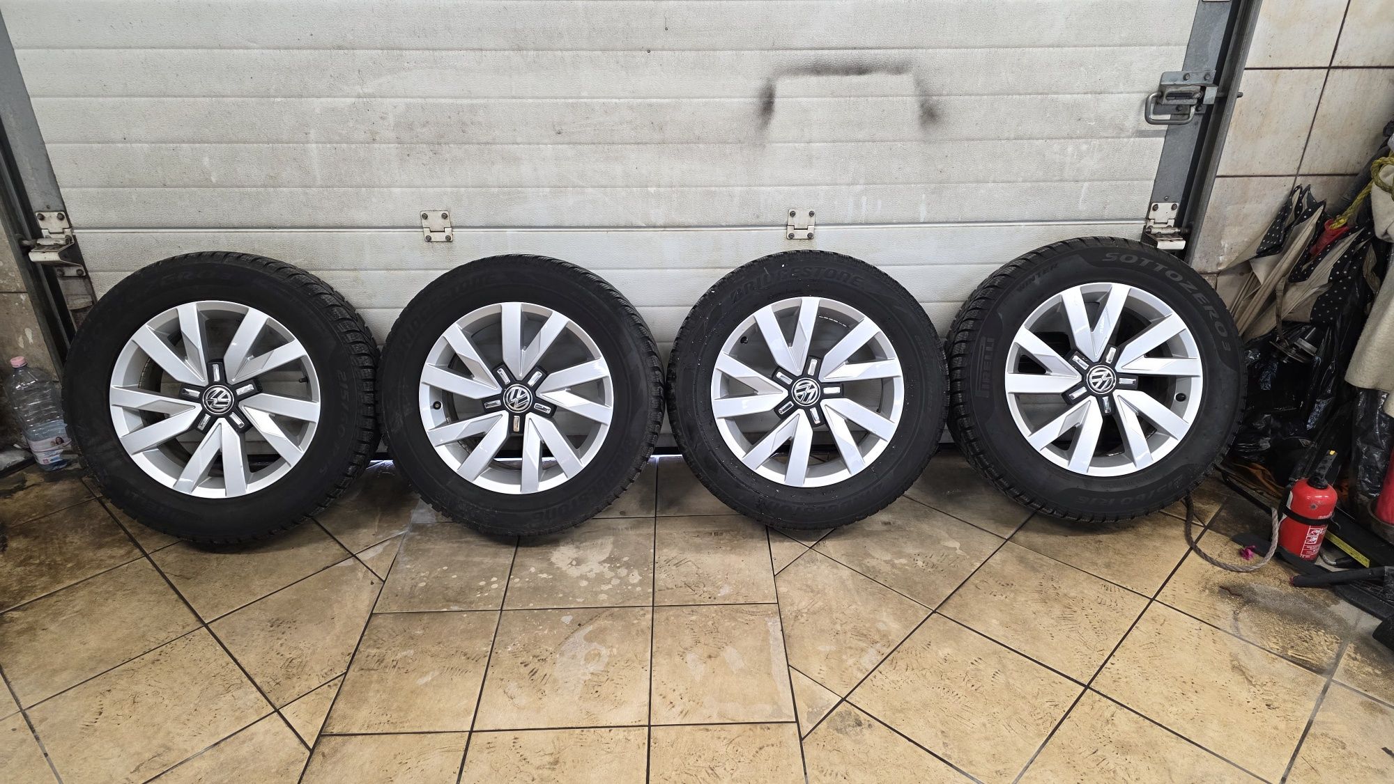 Felgi 5 x 112 16 vw opony ładne