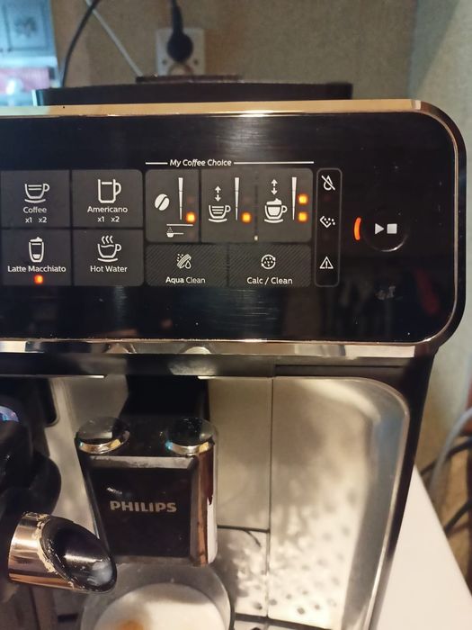 Ekspres do kawy Philips latte go