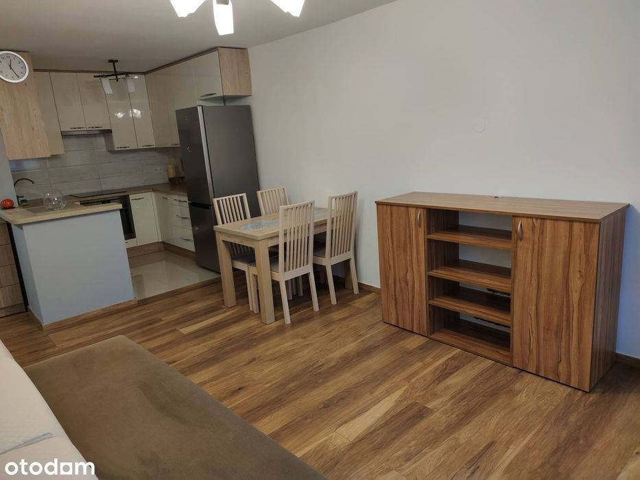 Przestronne 3 Pokojowe Ścisłe Centrum Zabudowany Balkon Spora Piwnica