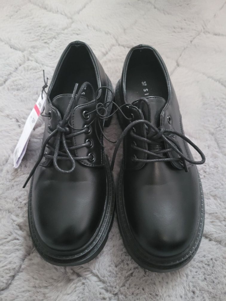 Buty półbuty czarne nowe r. 37