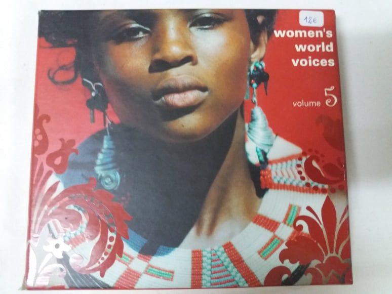 Women's World Voices Volume 5, 2 × CD