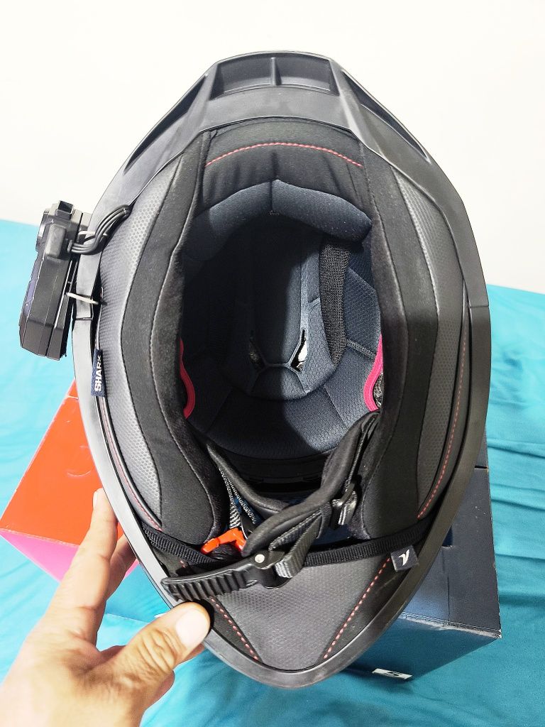 Capacete Shark D-skawl 3 com intercomunicador