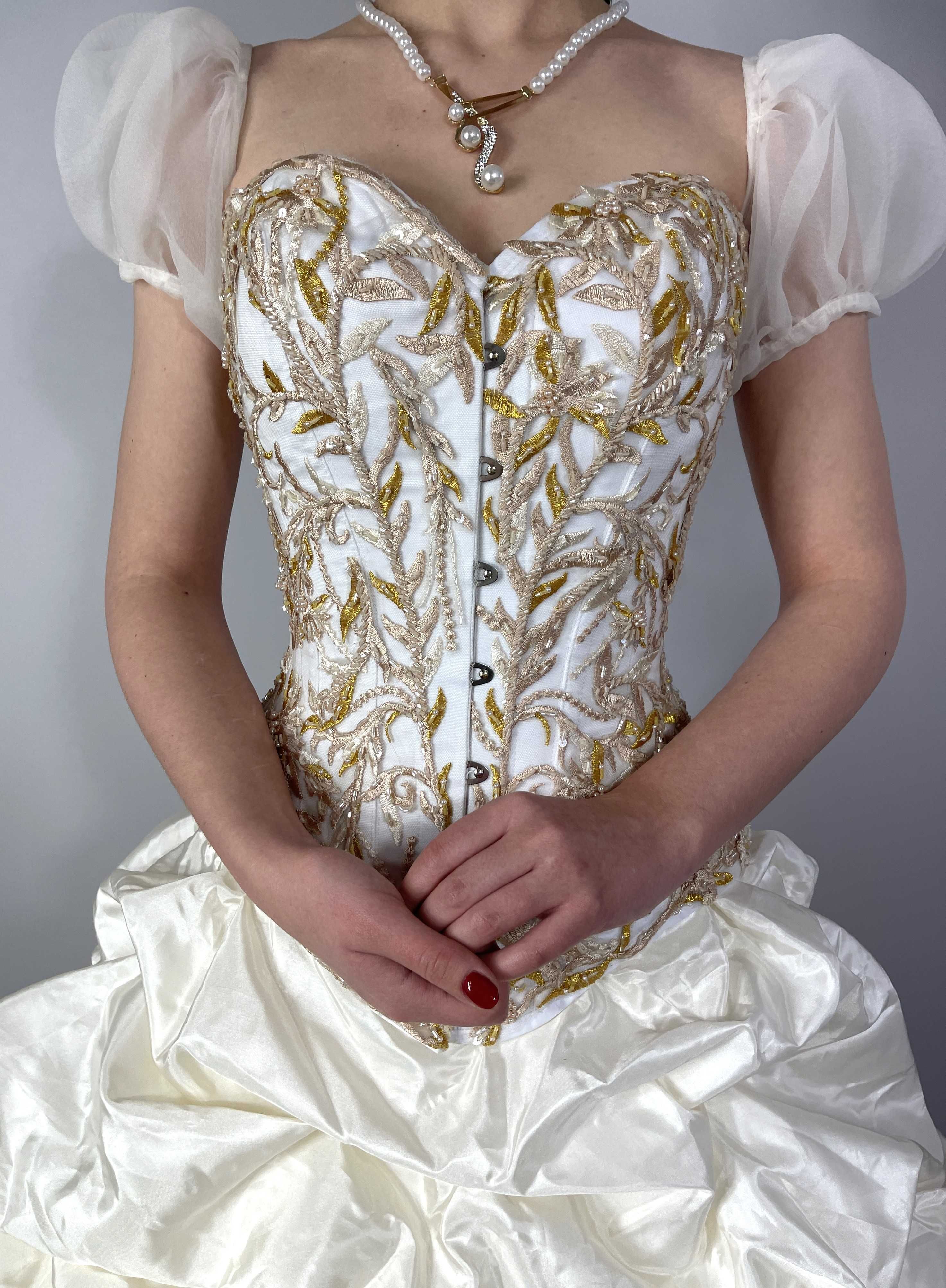 Suknia ślubna wiktoriańska z gorsetem
