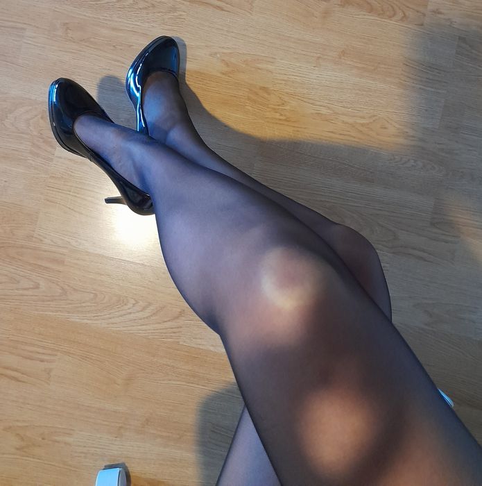 Szpilki platformy lakierowane