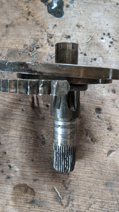 Заводний вал,з пружиною та сектором, Юпітер 4