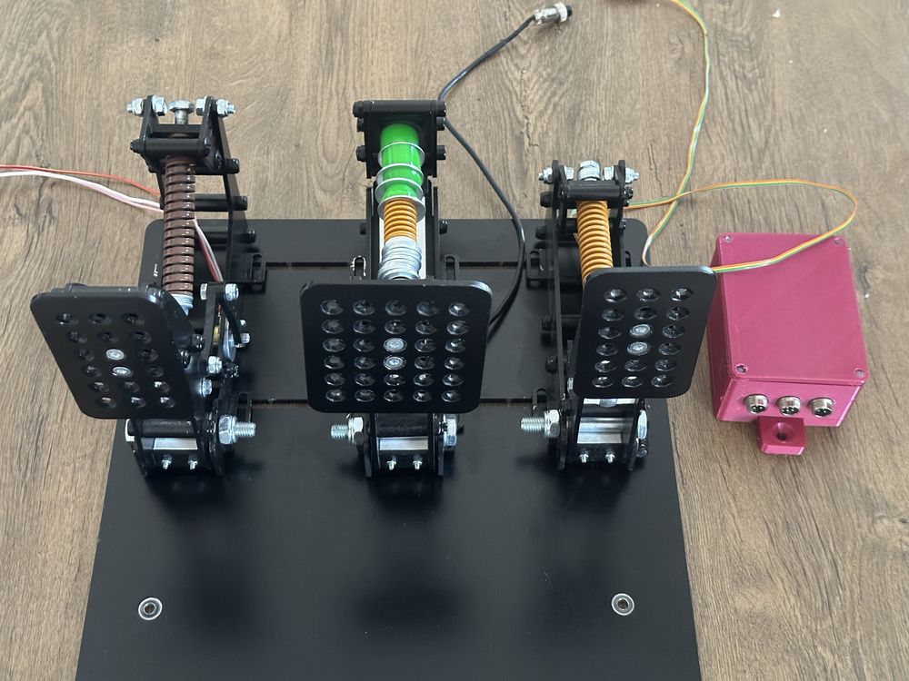 Pedaly loadcell DIY sim studio