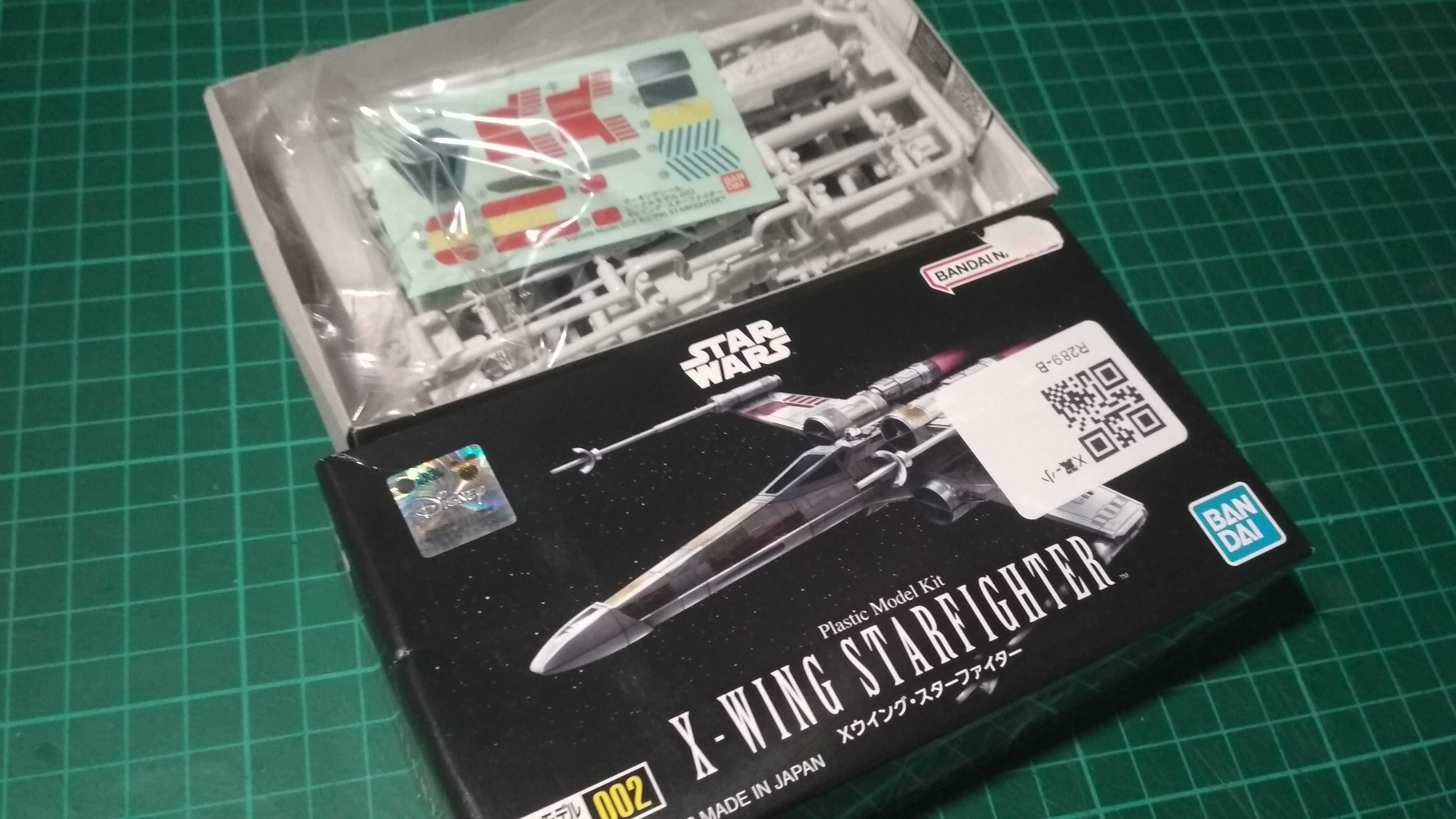 Model plastikowy X-Wing 1:144 Star Wars Bandai do składania #2