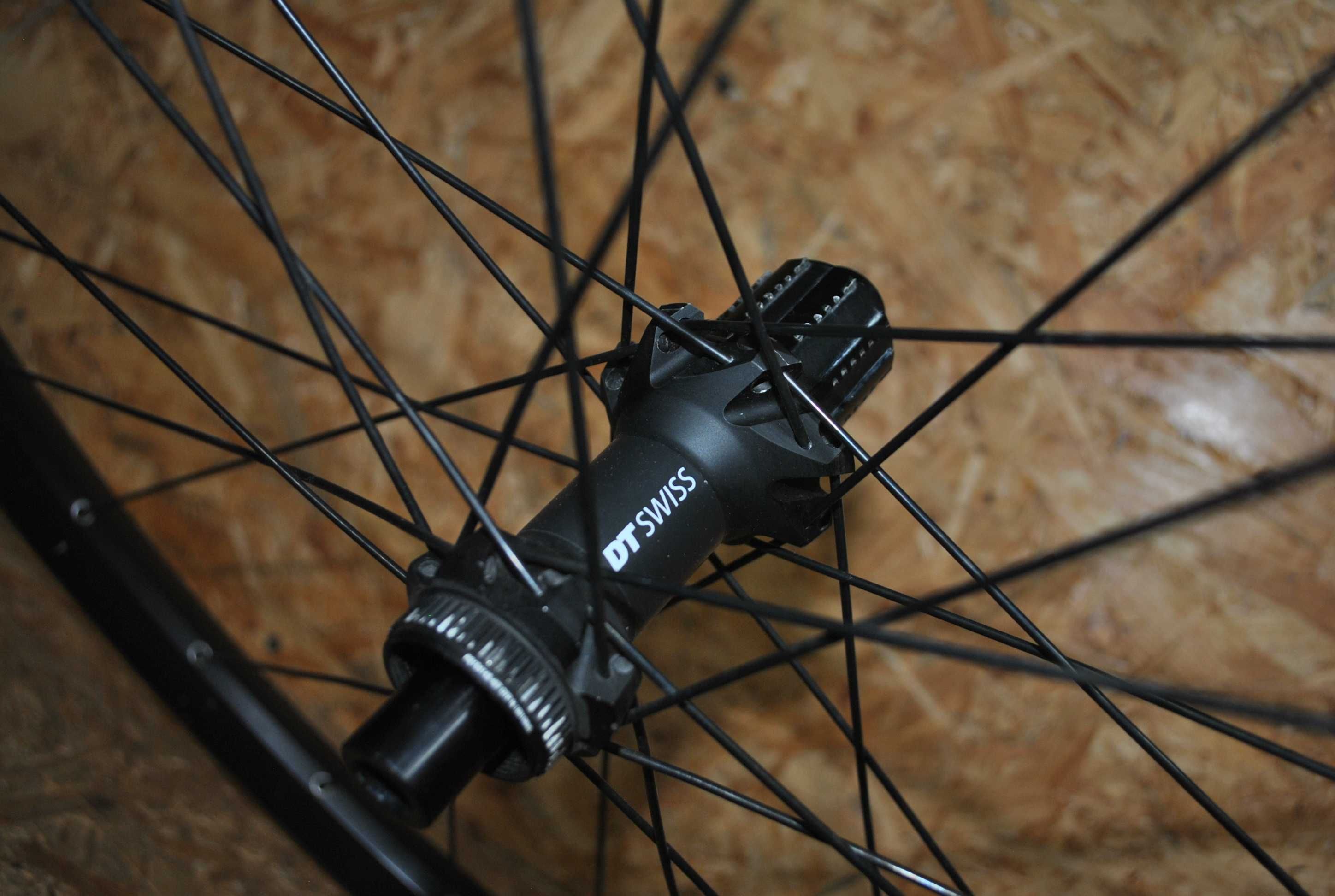 Koło 29" DT Swiss M1900 tył centerlock Spline 622x30 E bike MTB