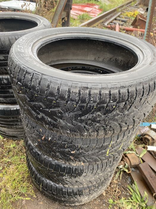 Зимова резина TOYO 285/50 R20