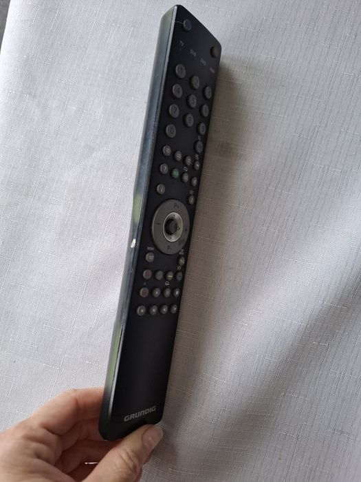 Pilot do telewizora Grundig