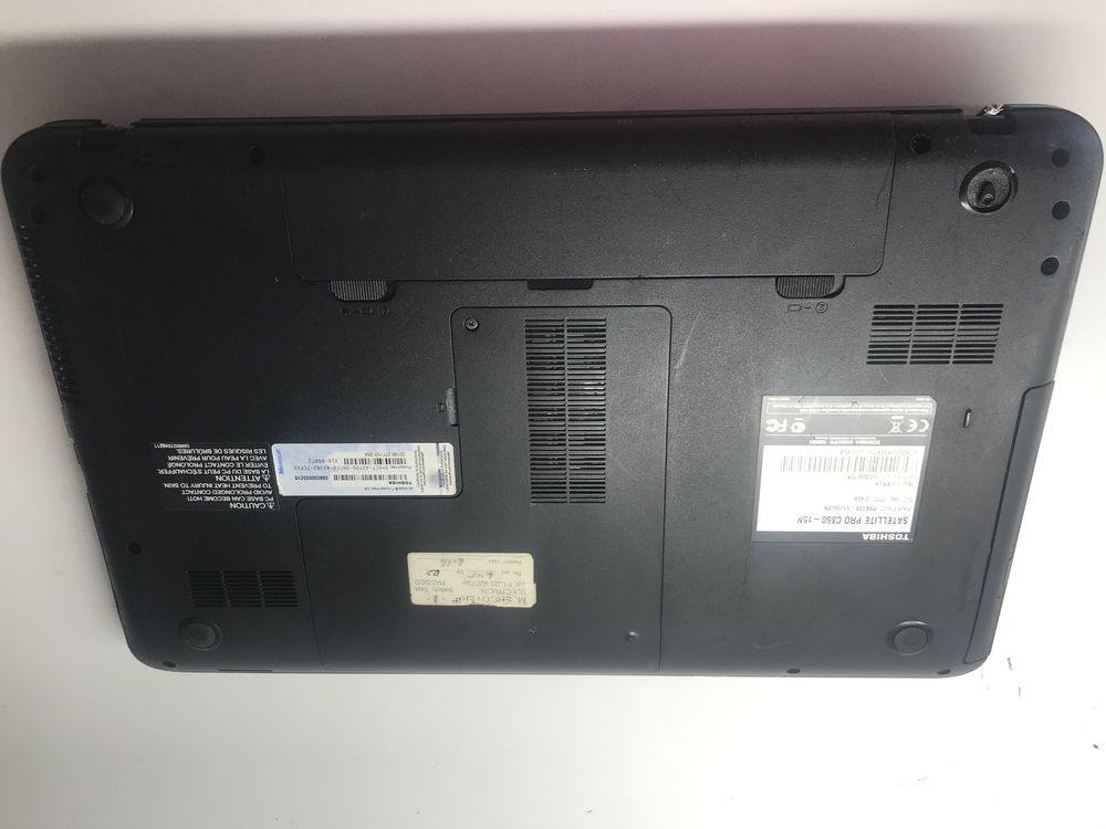 Toshiba Satellite Pro C850-15N Peças