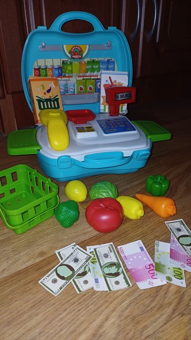 Ігровий набір супермаркет у валізі каса іграшка