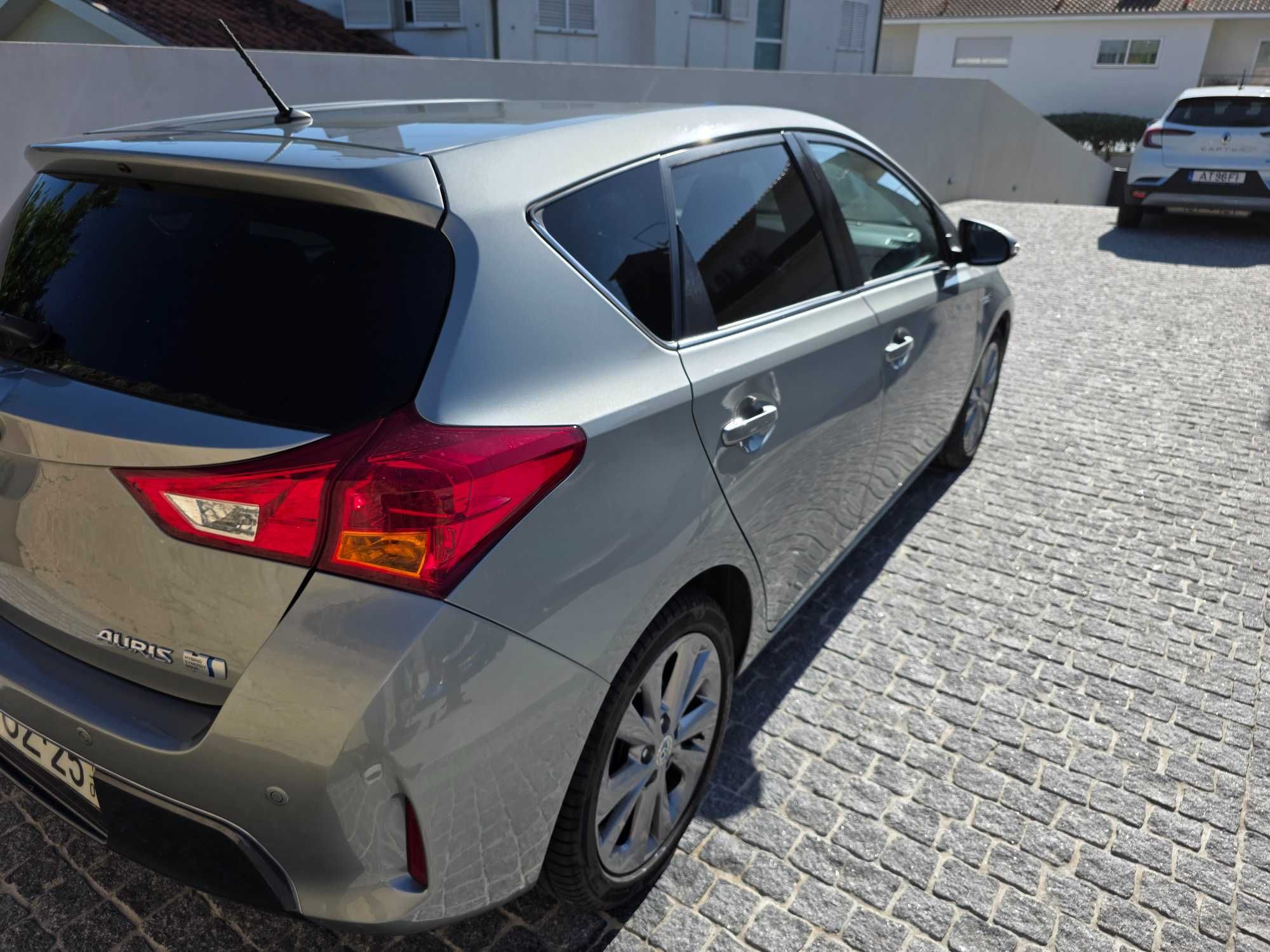 Toyota Auris 1.8 HSD Sport+Navi + KIT GPL
