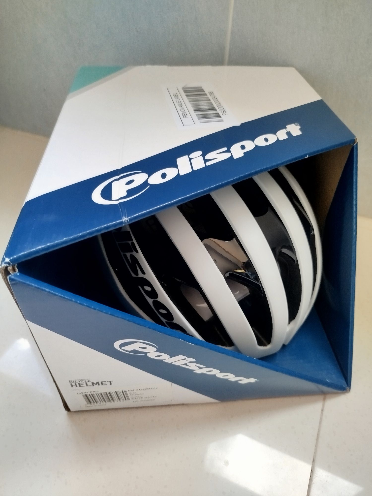 Vendo capacete de ciclismo marca polisport.