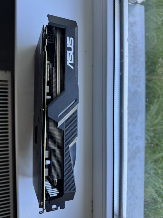 Asus 5600 XT 6GB відеокарта видеокарта