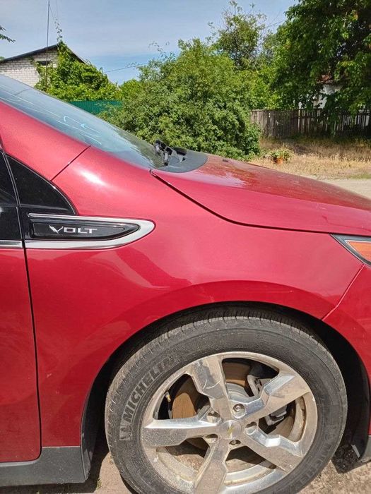 Крило Шевроле Вольт 2011-2015 ліве, праве Chevrolet Volt 1