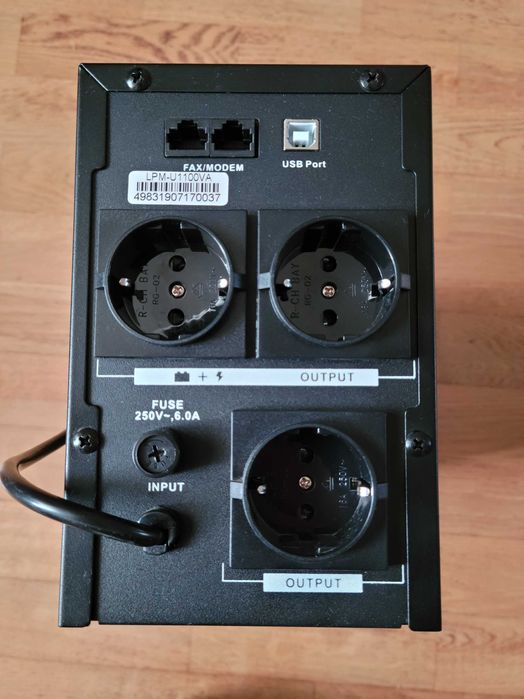 LogicPower LPM-U1100VA ДБЖ, ИБП, Безперебійник. Стабілізатор напруги.