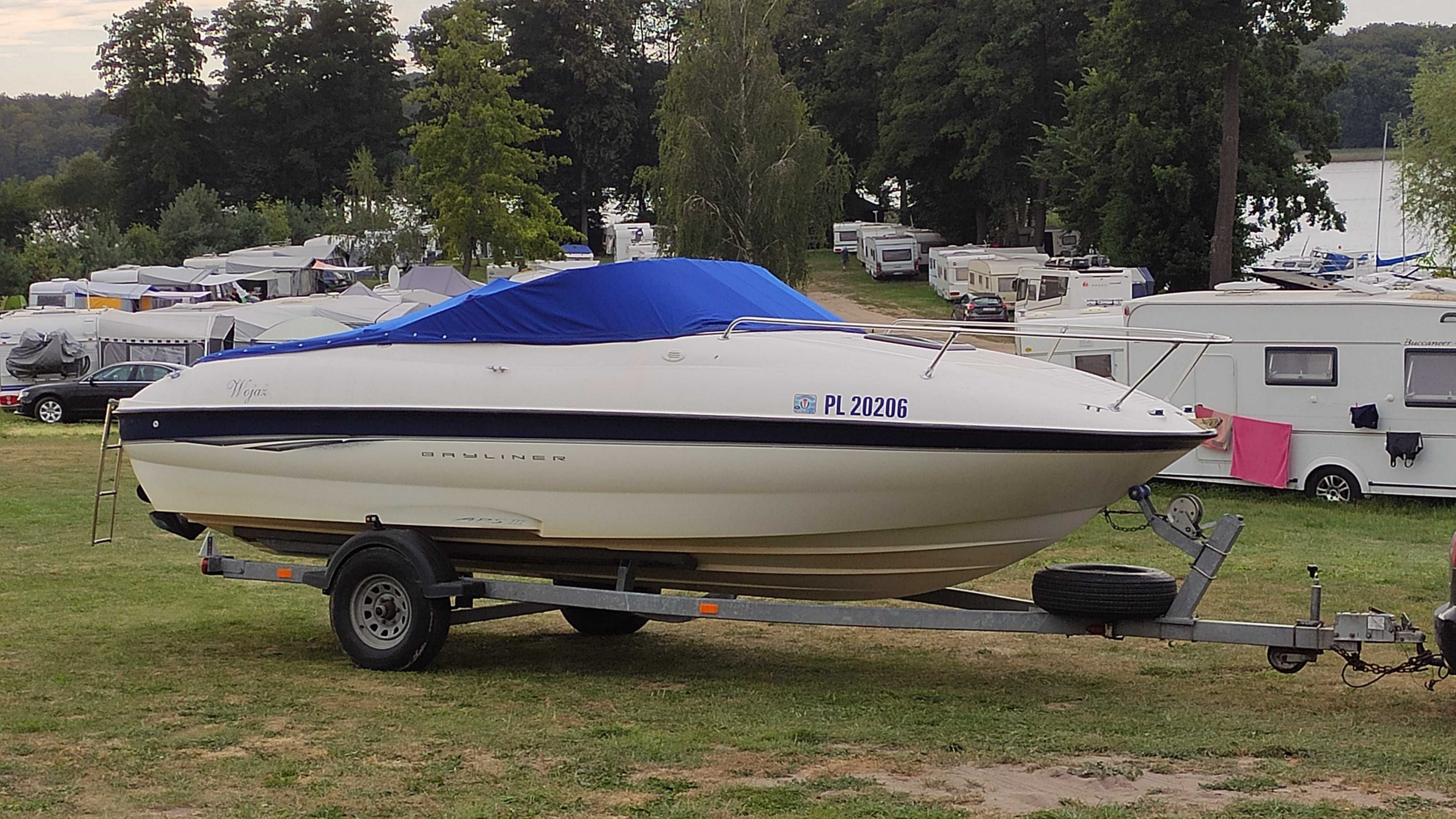 Bayliner 212 / łódz motorowa / motorówka / kabinówka