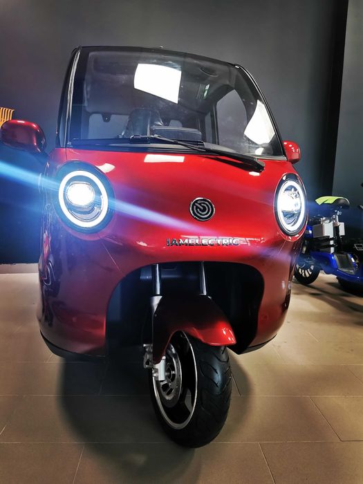 Motorower elektryczny trójkołowy zabudowany DORY acid Raty FV QuadON