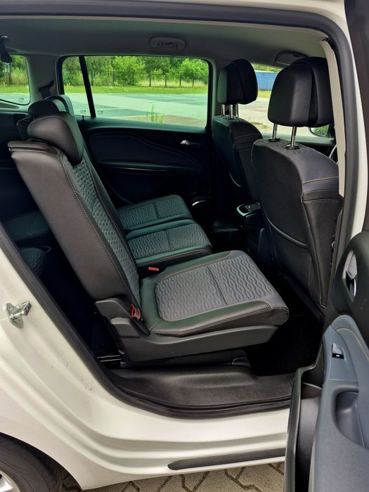 Opel Zafira 12r 1.4i 140KM 7os Navi Led Xsenon Niemcy Cosmo Zamiana