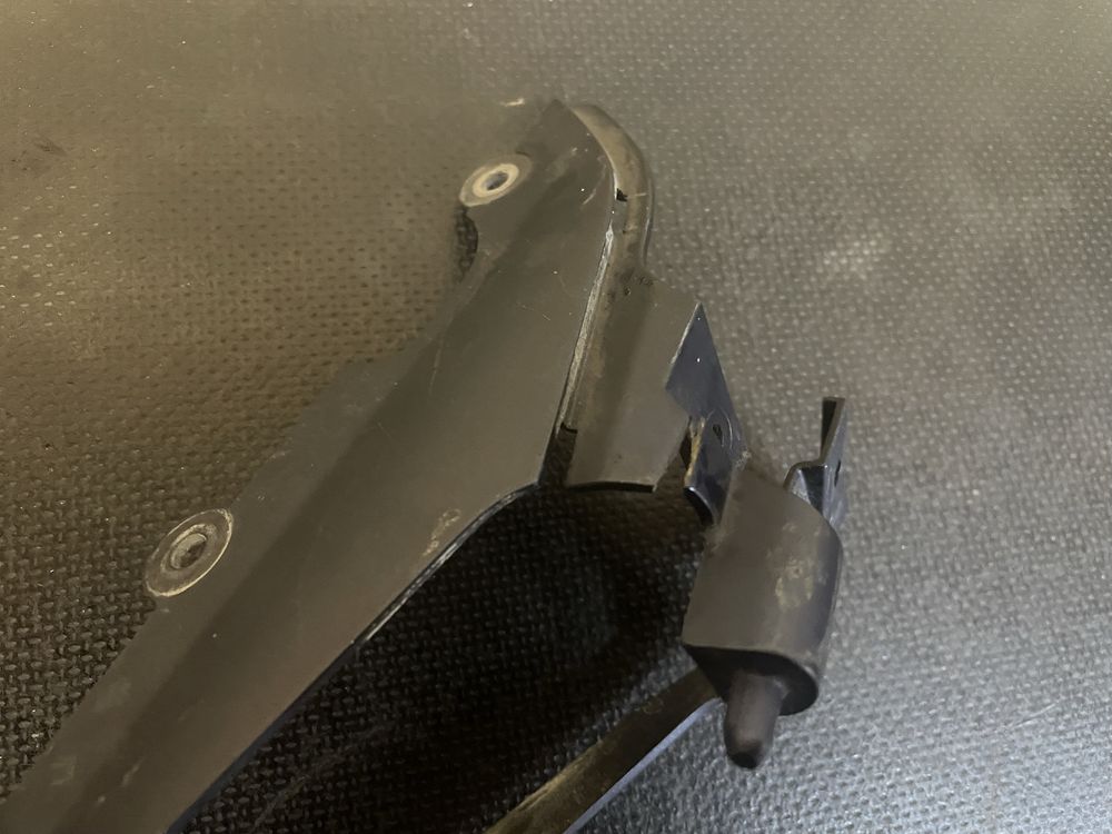 Owiewka plastik obudowa kierunku Suzuki GSXR 1000 K9-L6