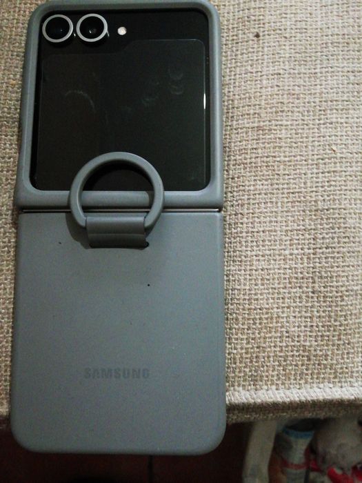 Samsung galaxy Z flip 6