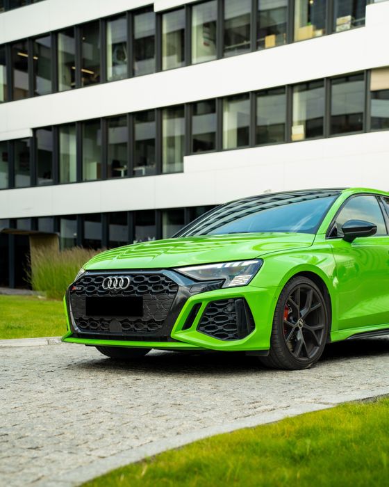 AUDI RS3 8Y - Wypożyczalnia samochodów - Warszawa - Wynajem aut