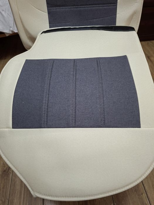 Pokrowce samochodowe