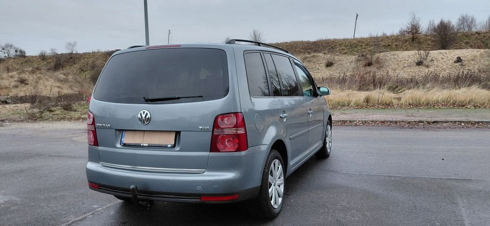 Ładny Volkswagen Touran Lift 2008rok 1,9 Tdi  7 Osobowy Hak Super Stan