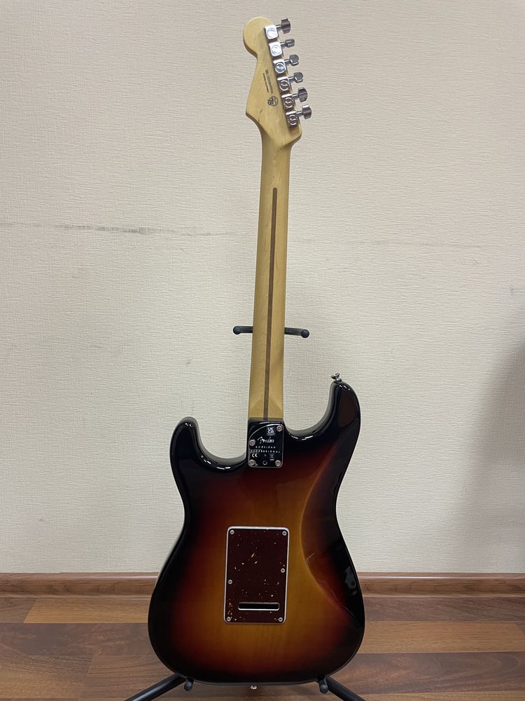 (New) Fender Stratocaster American Pro 2 Sunburst (1700$)