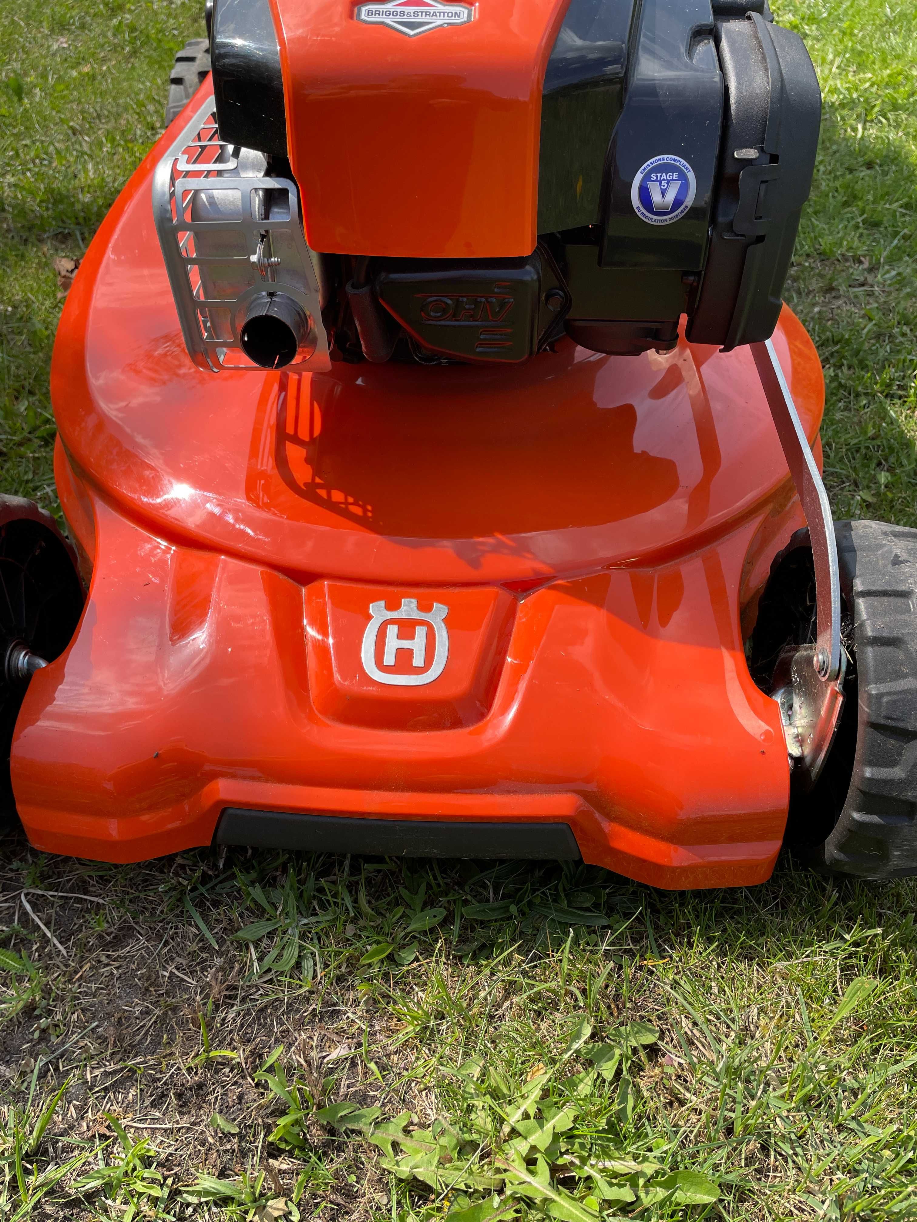prawie nowa HUSQVARNA Kosiarka spalinowa z napędem LC 353VI