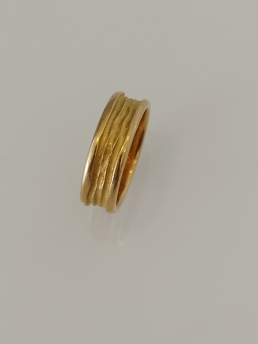 Anel em ouro de 19,2kt