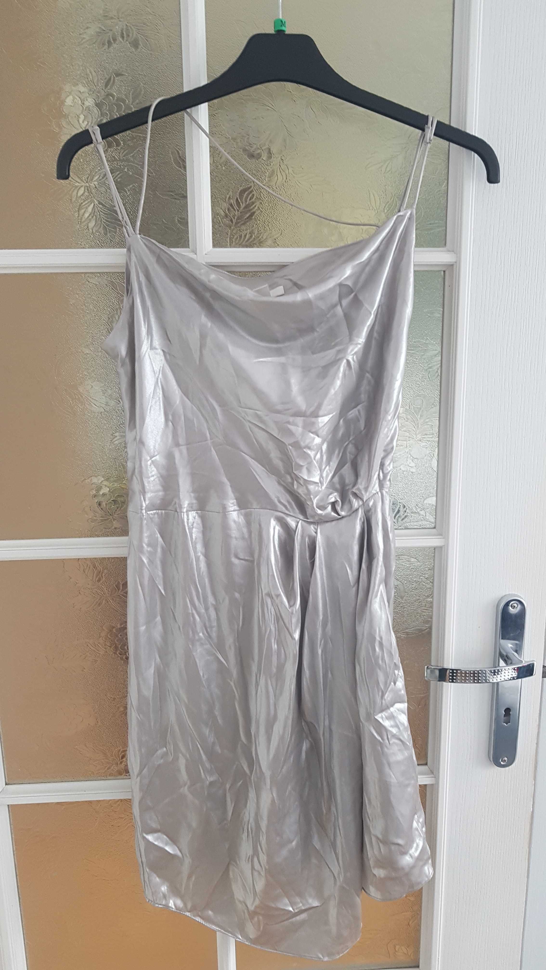 Śliska lejąca Srebrna sukienka H&M rozmiar 38 M