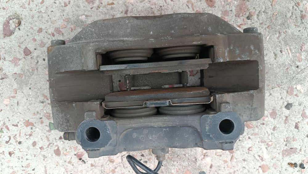 Супорт тормозной Honda Legends kb1 оригинал