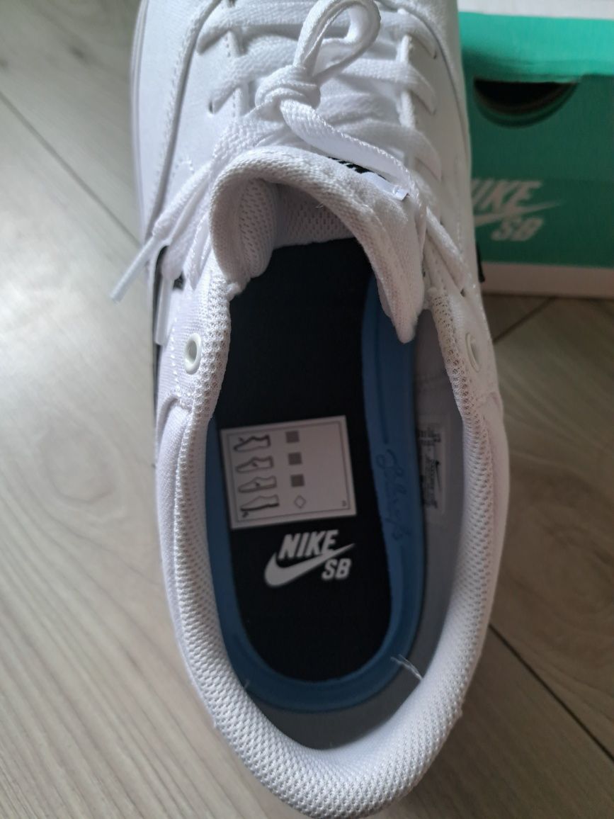 Trampki Męskie Biale Nike..SB Nowe