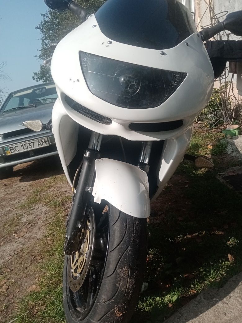 Продам мотоцикл кавасакі ніндзя