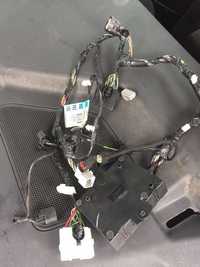 Провода проводка крышки багажника Ford Escape