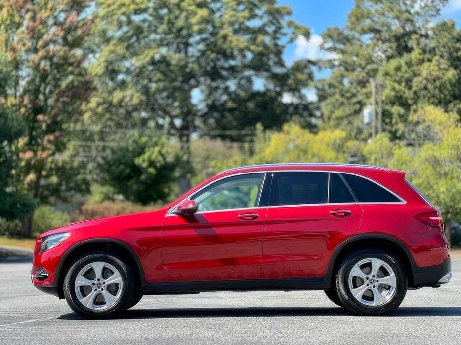 Mercedes-Benz C-Class      2018