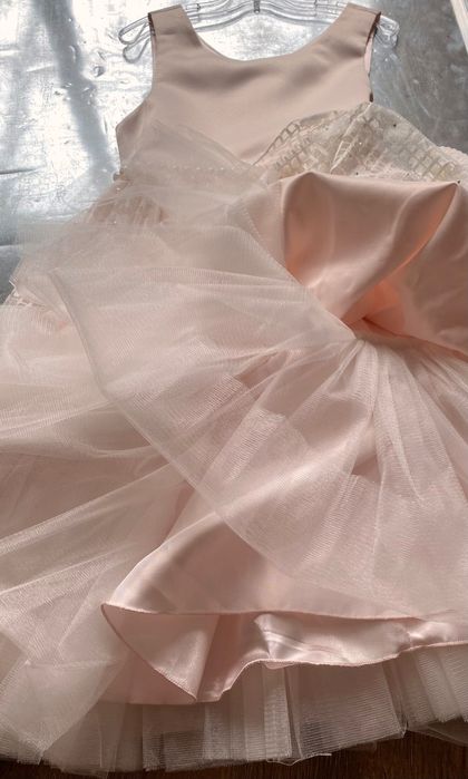 AMERICAN PRINCESS Sukienka wizytowa STOKROTKI tiul  perły