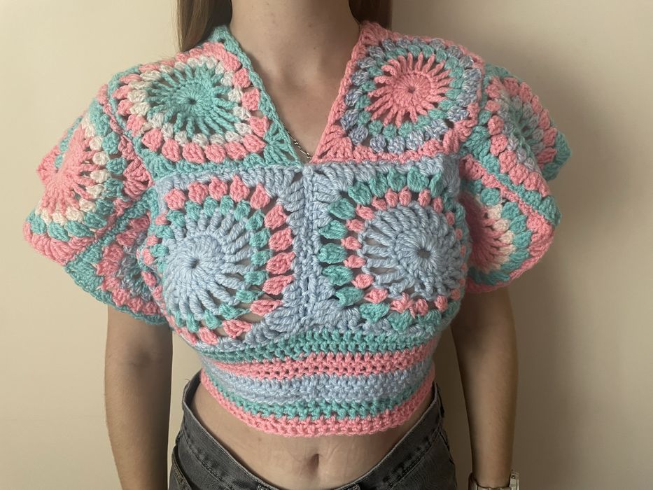 Bluzka ręcznie robiona na szydełku