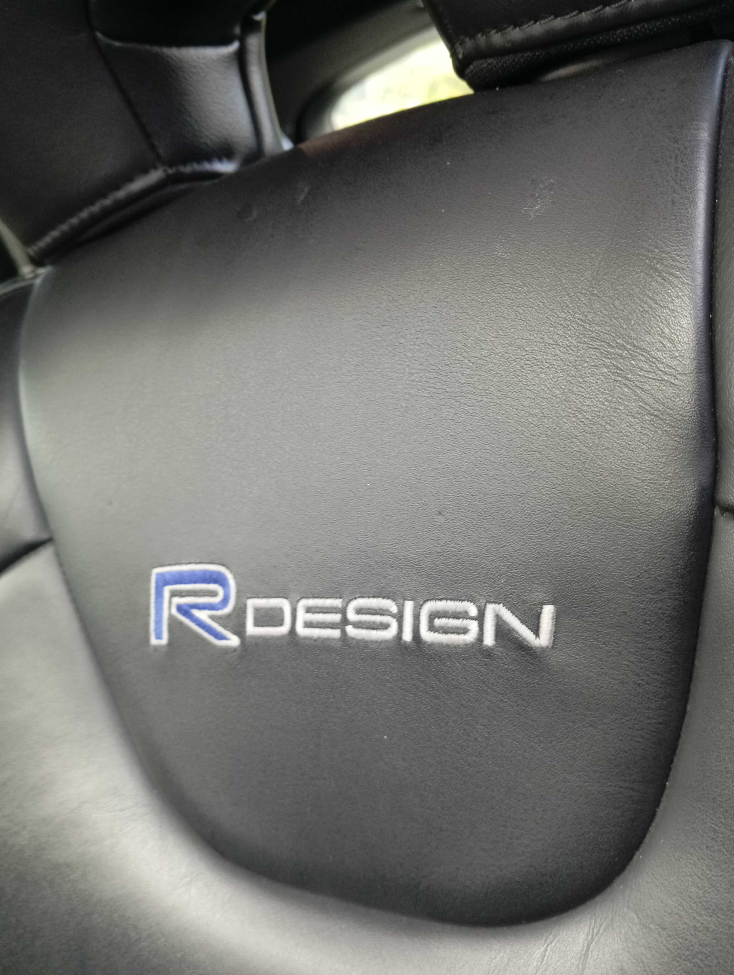 Volvo V40 R design
