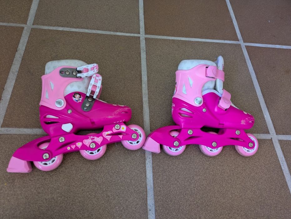 Patins em linha das Princesas
