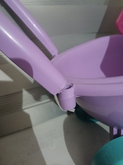 Dwa wózek dla lalek