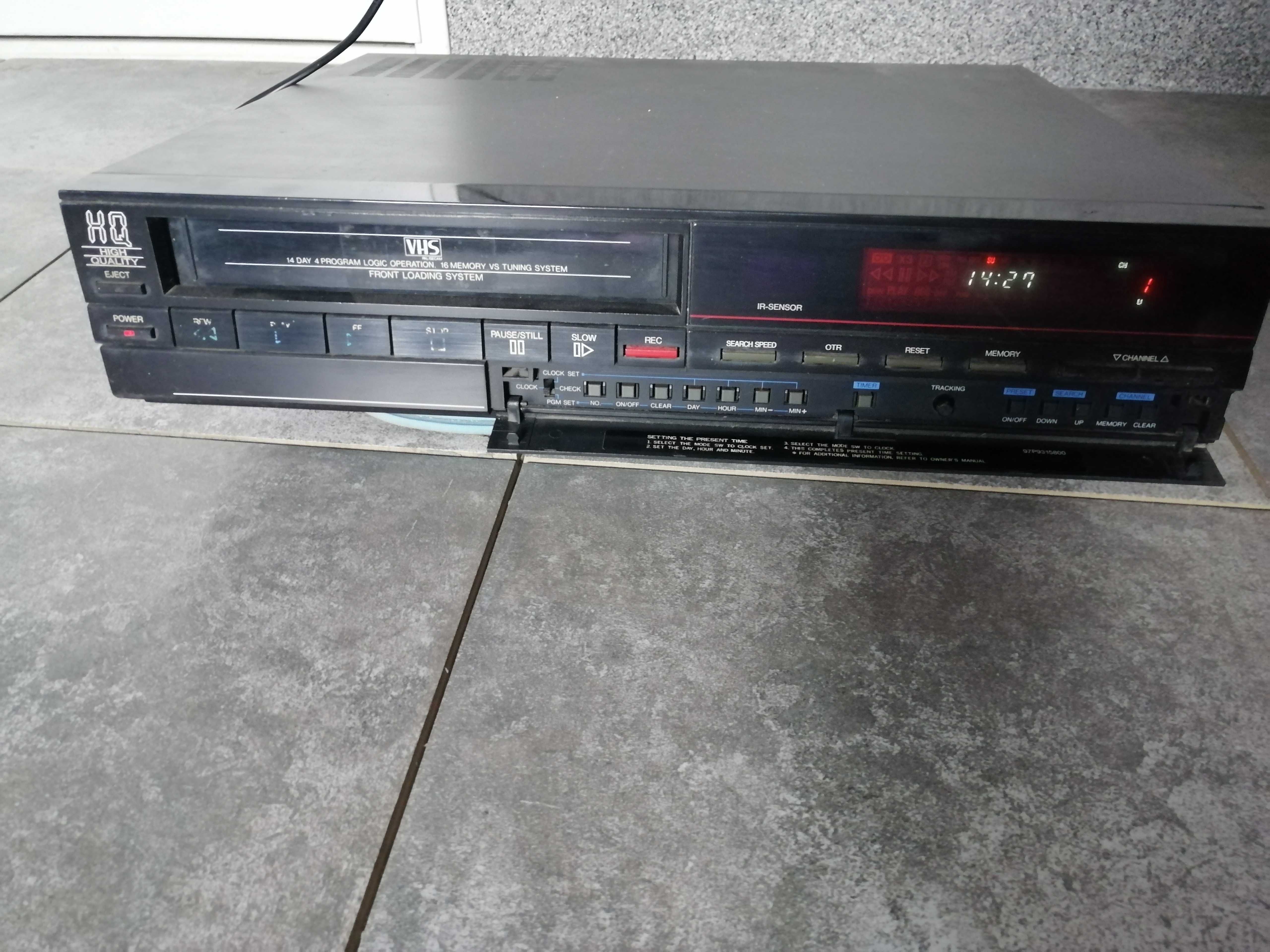 Magnetwid VHS TEC 3832 VCR videorecorder